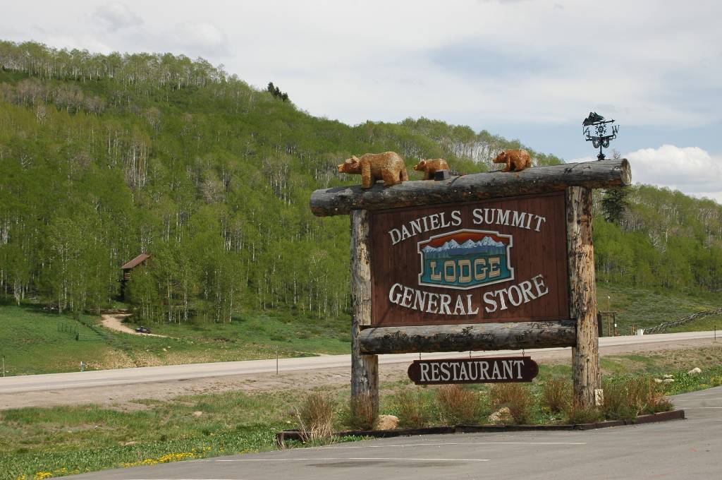 Daniel Summit Sign
