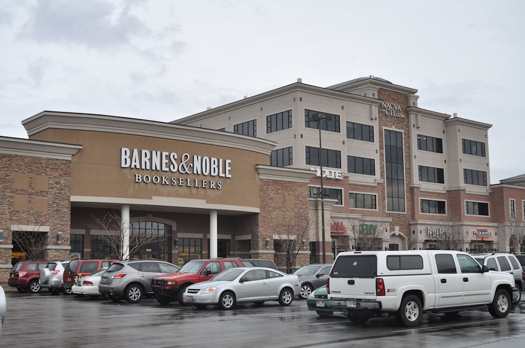 Barnes and Noble - Murray