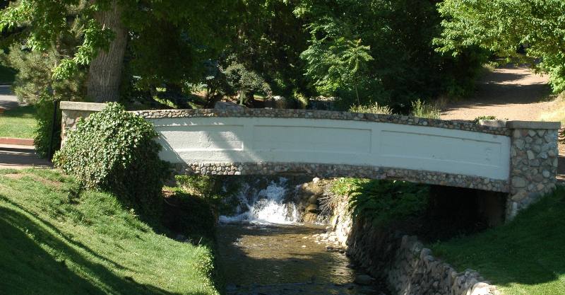 Memorial Grove Bridge